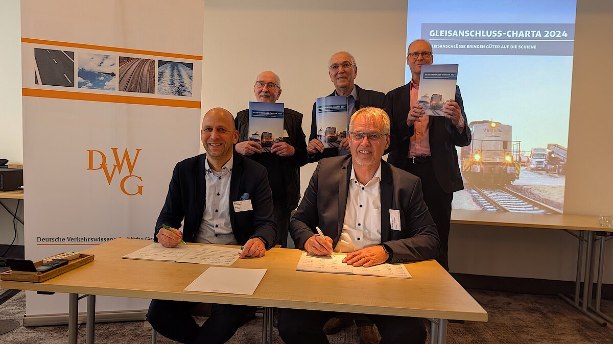 Unterzeichnung Gleisanschluss-Charta